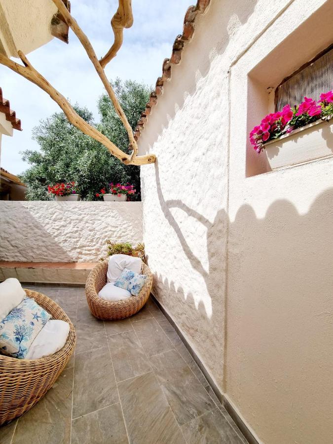Апартаменты Stazzo San Teodoro Il Ginepro Piscina Condivisa Экстерьер фото
