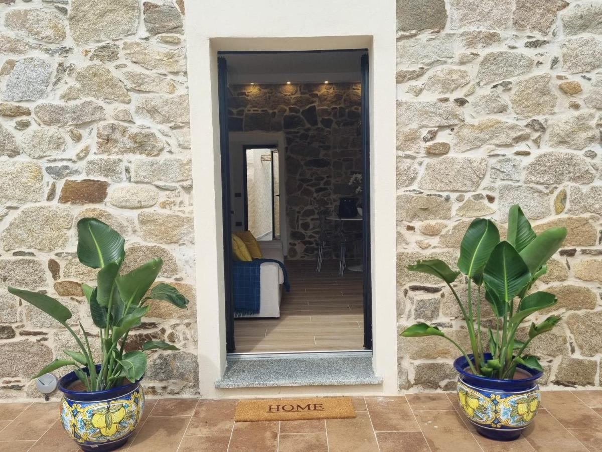 Апартаменты Stazzo San Teodoro Il Ginepro Piscina Condivisa Экстерьер фото